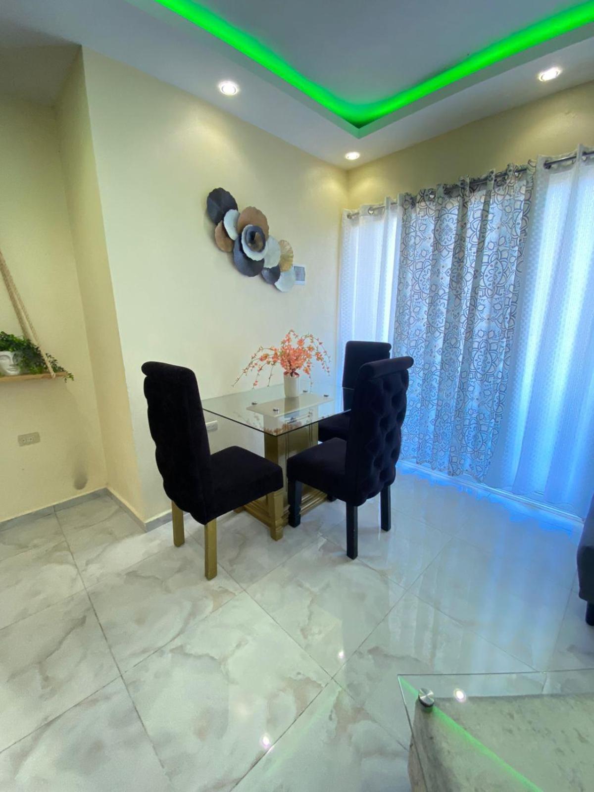 Cozy Apartment Rm Сантьяго-де-лос-Трейнта-Кабальєрос Екстер'єр фото
